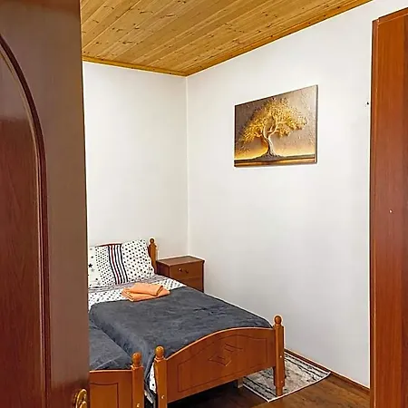 فندق Freskia 5*
